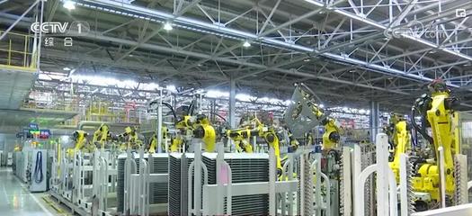 從點(diǎn)、線、面到群 新材料技術(shù)驅(qū)動(dòng)制造業(yè)轉(zhuǎn)型升級(jí)與蓬勃發(fā)展